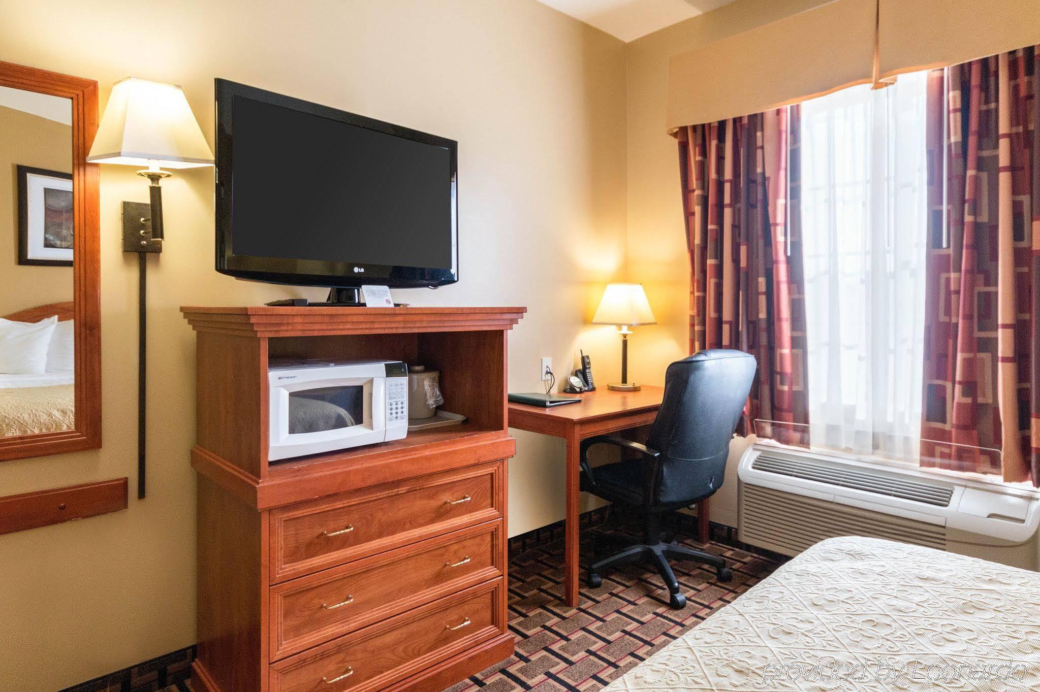 Lodge Econo I-27