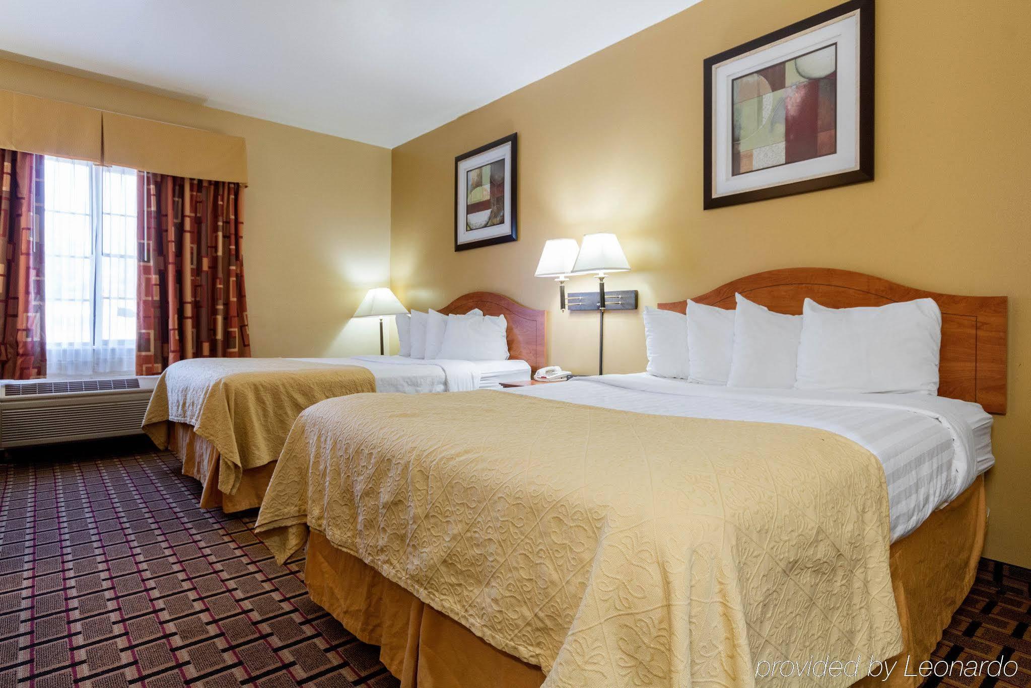 Econo I-27 Lodge *